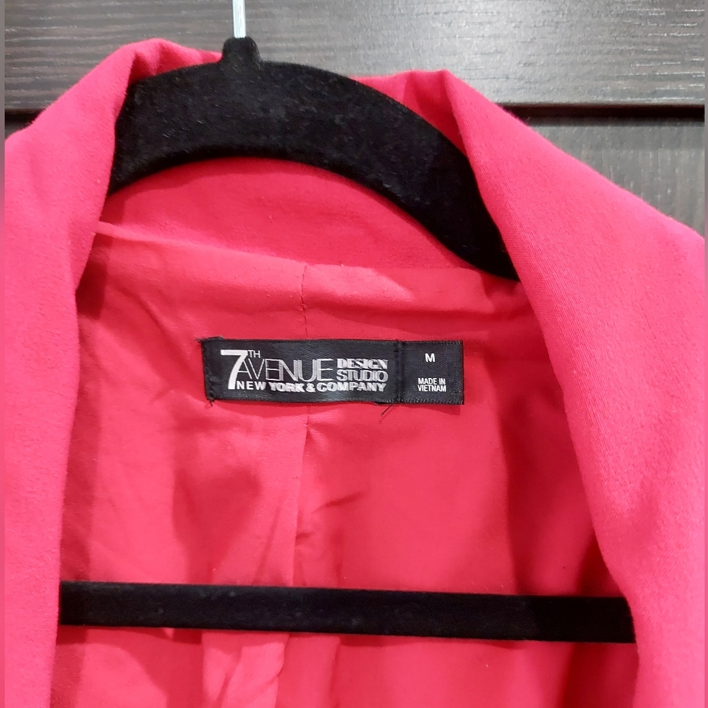 Pink Blazer - Picture 2 of 3